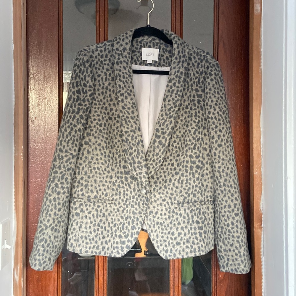 Ann Taylor Loft animal print blazer. Size 14